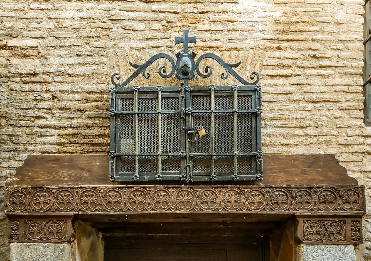 Tres Lunas Toledo Esterno foto